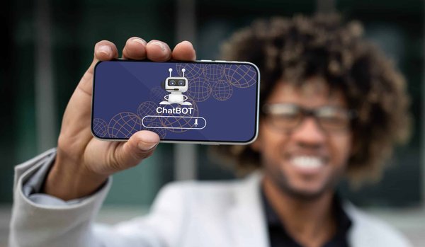 Quelle utilisation innovante des chatbots pour améliorer l'engagement sur un site de e-learning ?